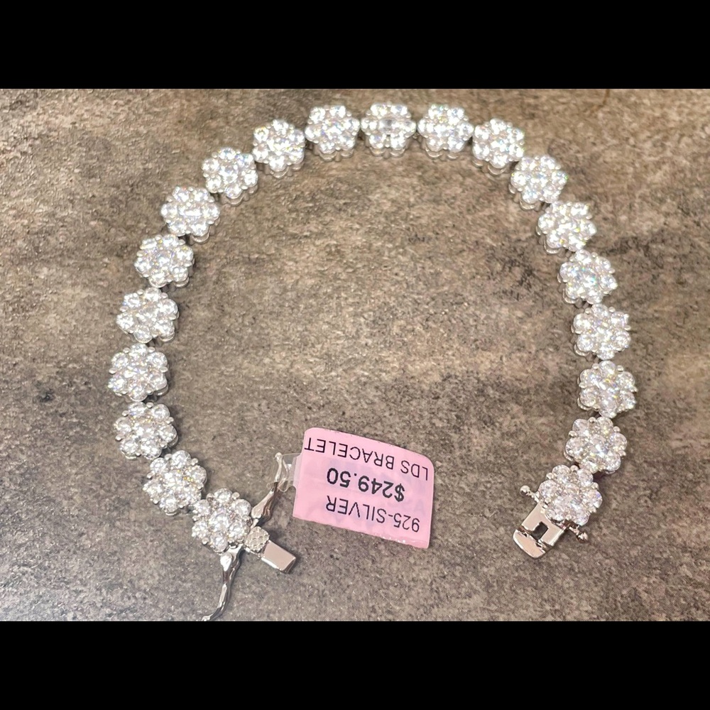 Sterling silver flower bracelet with cz